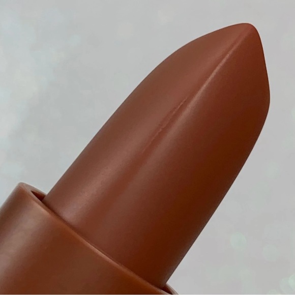 Huda Beauty Cream Lipstick Boss Chick - Picture 4 of 7